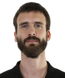 Carlos  Flores Serrano