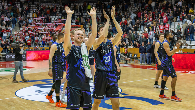 La fe del Surne Bilbao más coral se impone en Girona (89-93)