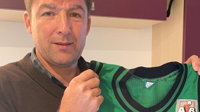 Rafa Jofresa y su camiseta verdinegra