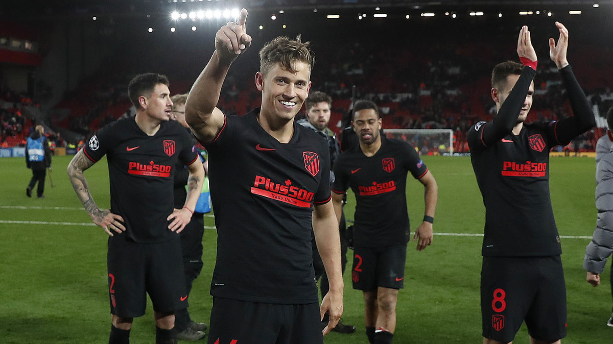 La camiseta que llevó en Anfield Marcos Llorente